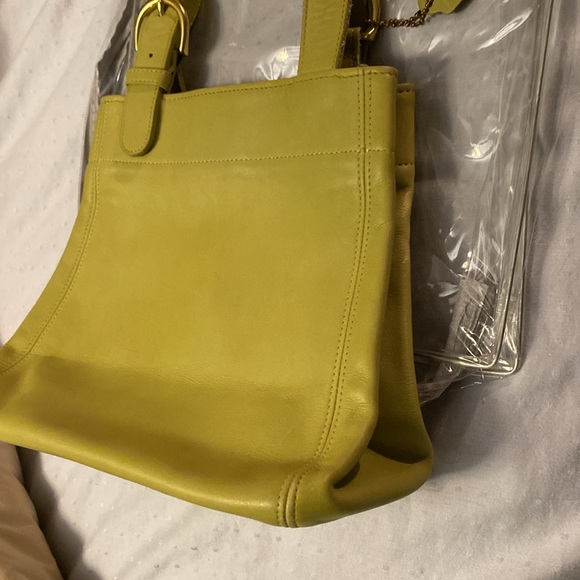 Coach lime/Olive Green Leather Soho Shoulder bucket Bag K6C-4157 - Picture 4 of 10